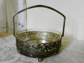Glasschüssel in Metallmontage - Metall, Glas - 1900